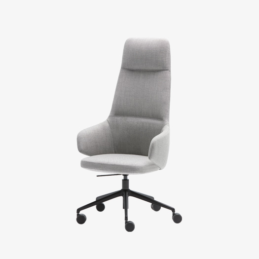 silla de oficina gris